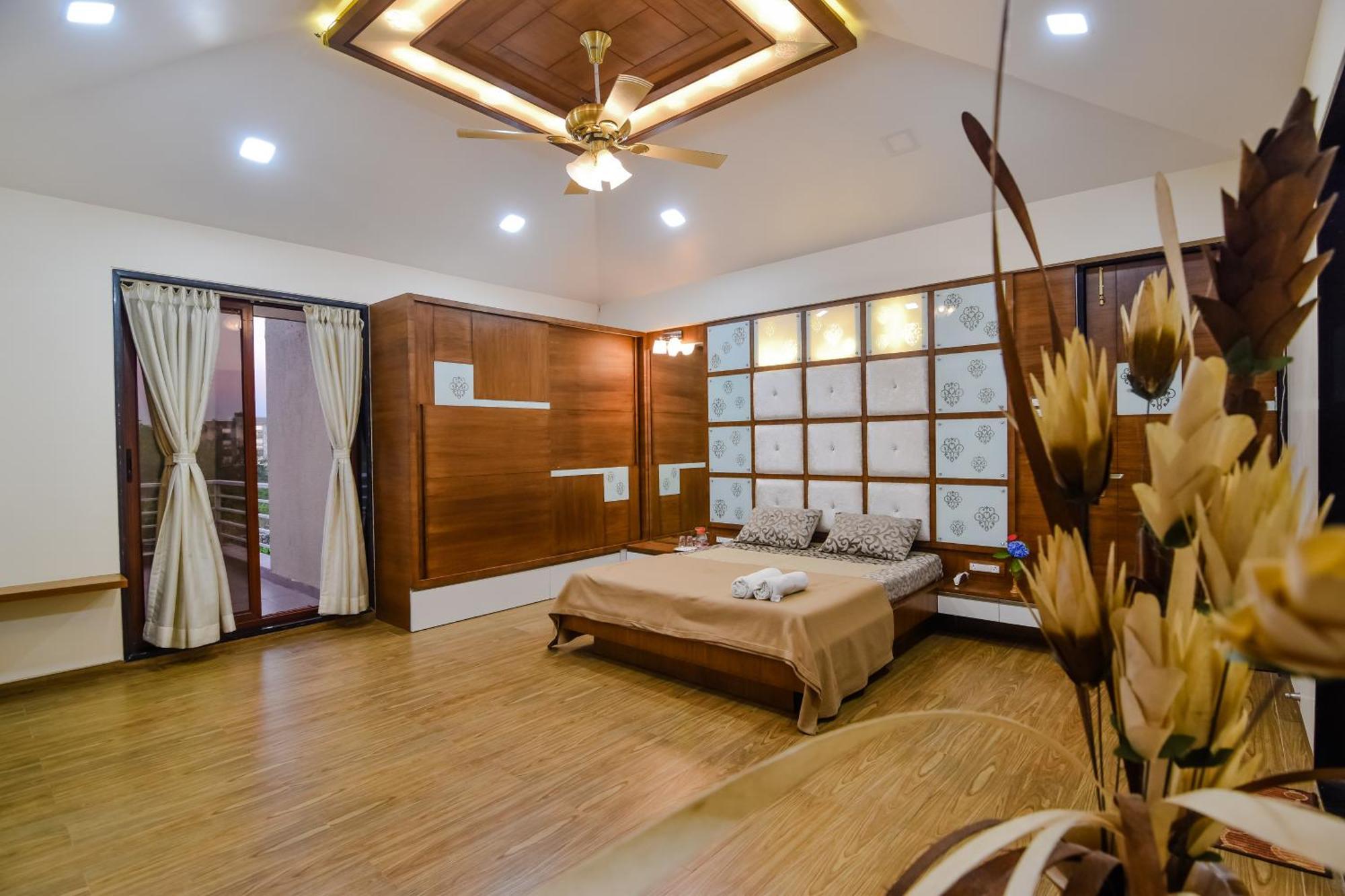 Lifeline Villas - Luxurious Taraangan 4 Mountain View Villa With Biggest Pool And Huge Open Area Лонавала Экстерьер фото